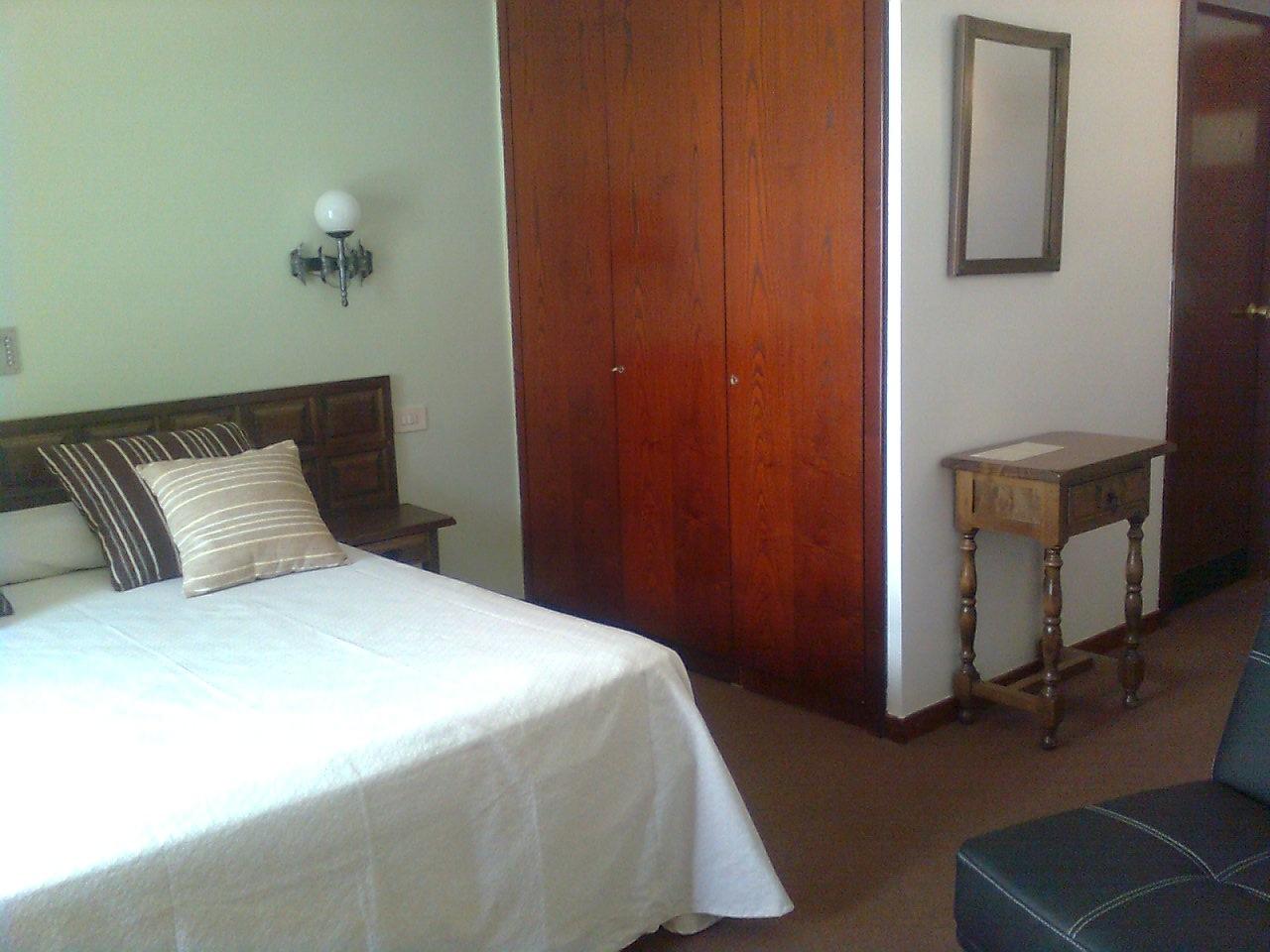 Hotel Folch Sant Julia de Loria Bagian luar foto
