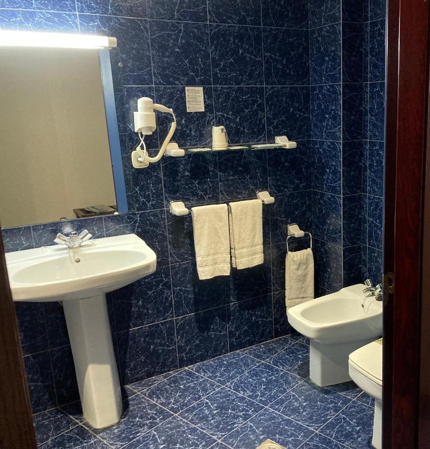 Hotel Folch Sant Julia de Loria Bagian luar foto
