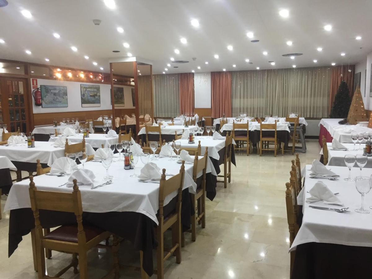 Hotel Folch Sant Julia de Loria Bagian luar foto