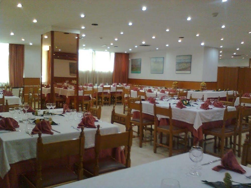 Hotel Folch Sant Julia de Loria Bagian luar foto